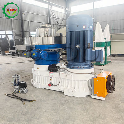 PLC Control Wood Pellet Machine With 1500-2000Kgs/h Capacity And 132KW Power