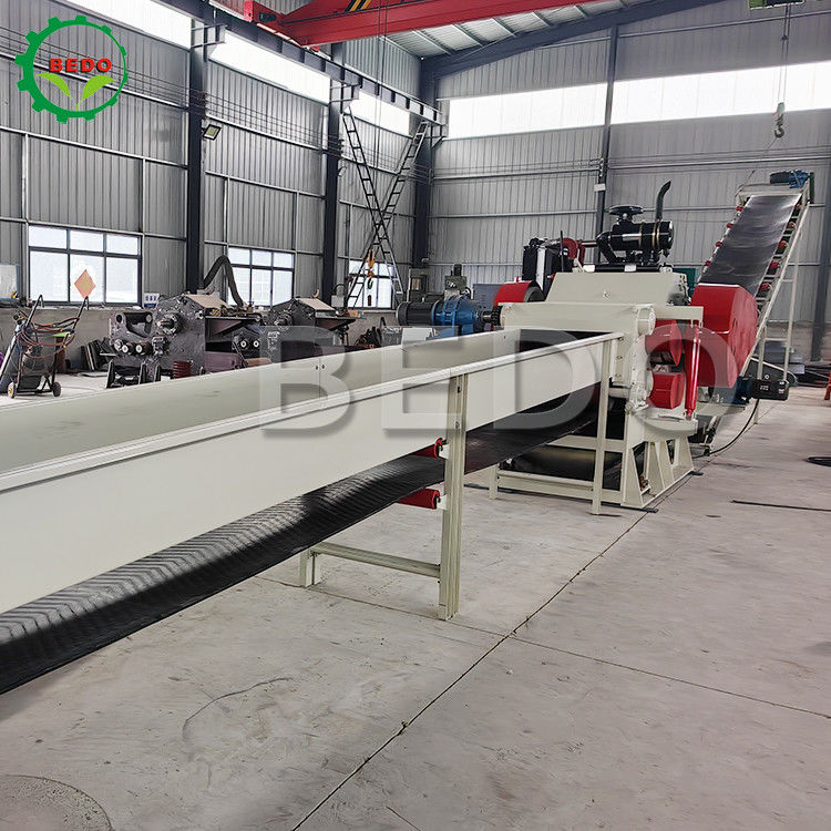 8500 kg Máquina de trituración de árboles de madera con motor diésel Equipo de trituración forestal de color personalizado