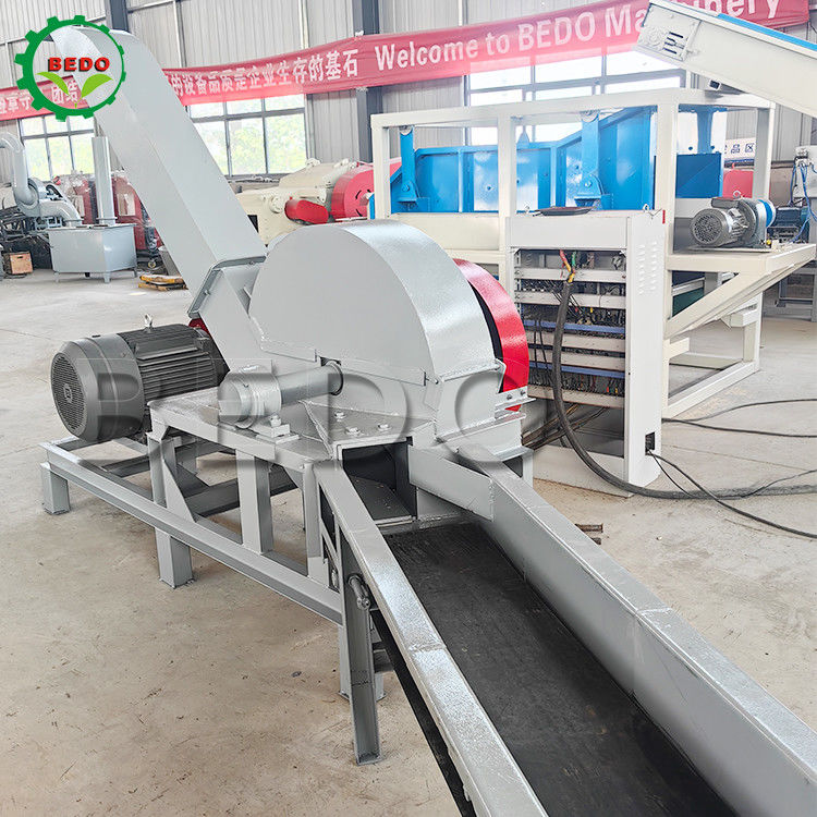 Máquina de trituración de madera de 37kw de alimentación automática 3-5t/h Capacidad Trituradora de ramas tipo tambor