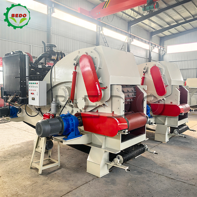 Máquina de trituración de madera de disco de 235 HP Trituración de madera rápida y eficiente Equipo de trituración forestal industrial