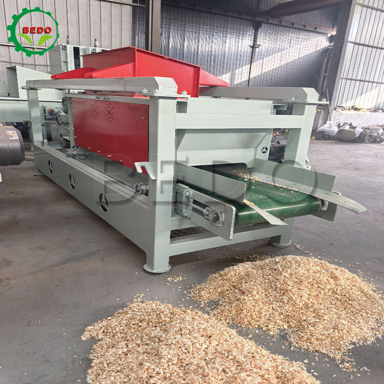 200pcs cuchillas de acero de aleación máquina de raspaduras de madera 7.5kw sistema de procesamiento automático de doble potencia