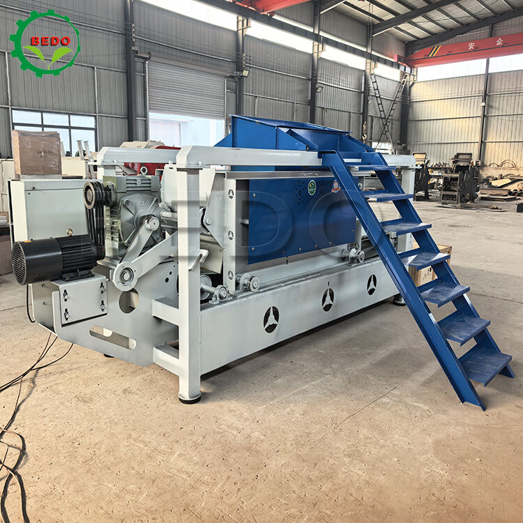 Máquina de corte de madera de doble eje principal de potencia 7.5kw 400kg/h Equipo de acero al carbono