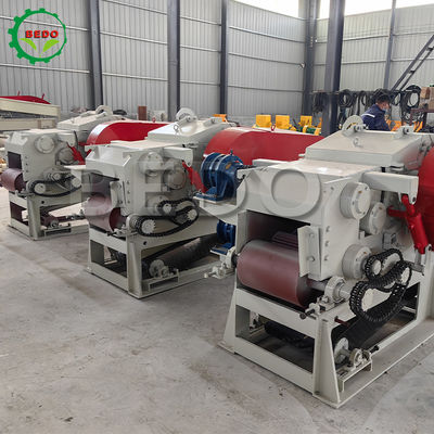 590 rpm 3-5t/h Maquina de astillamiento de madera tipo tambor Un año de garantía